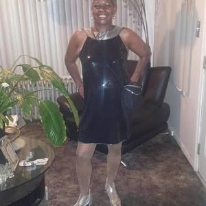 Meet your Posher, Denise